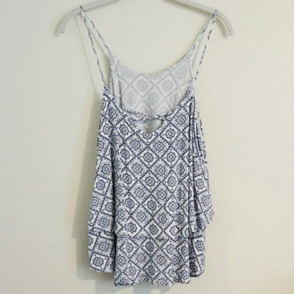 Francesca's Printed layered Tank Top - Picture 4 of 6